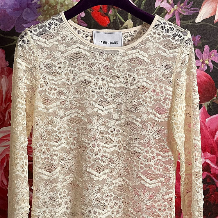Dawn x Dare Spitzenshirt