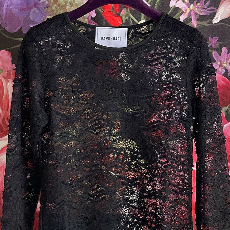 Dawn x Dare Spitzenshirt