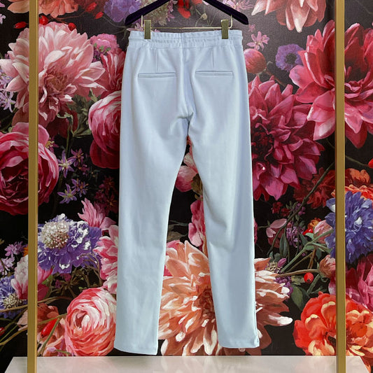 Elias Rumelis Hose Leni