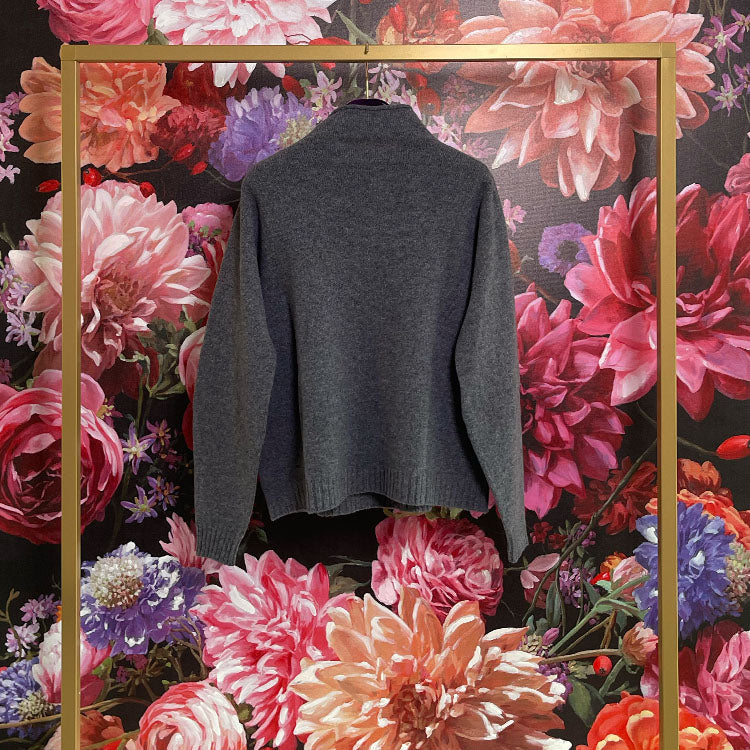 Floor Pullover
