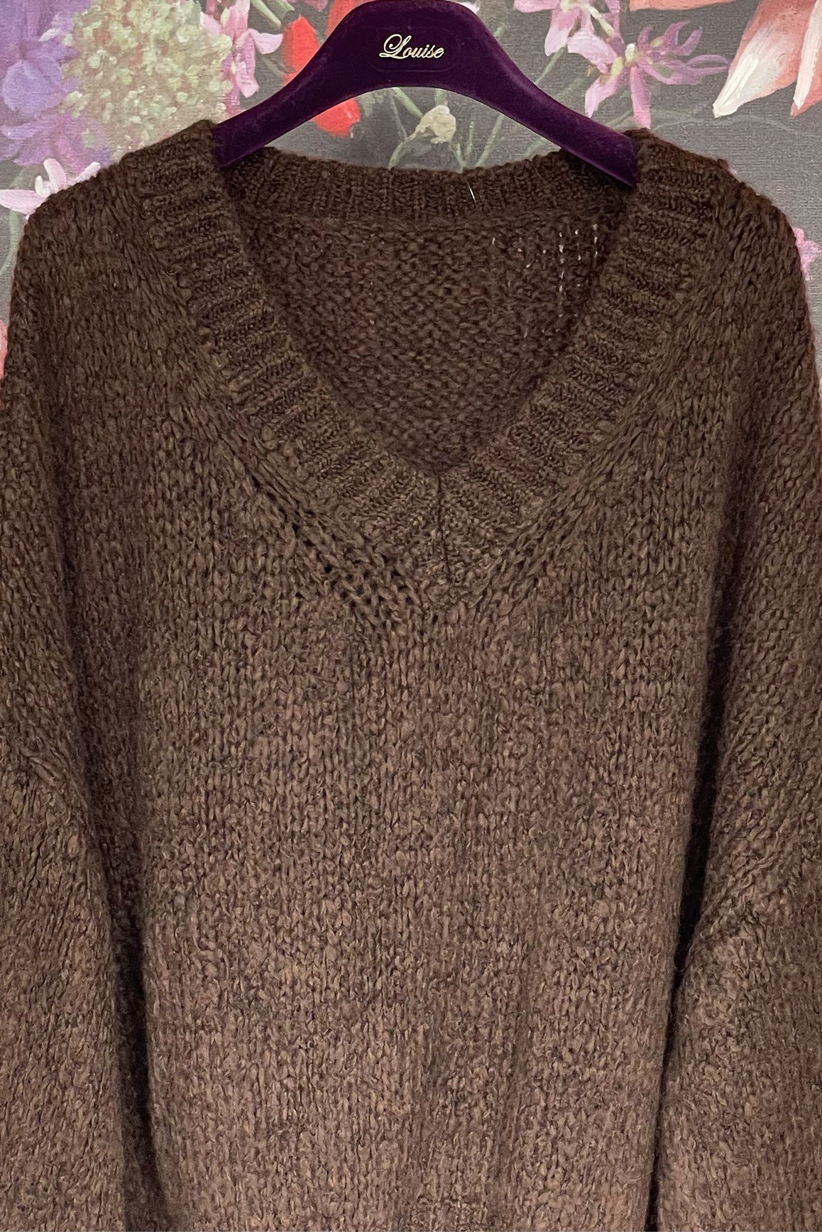 V-Neck Pullover Bella