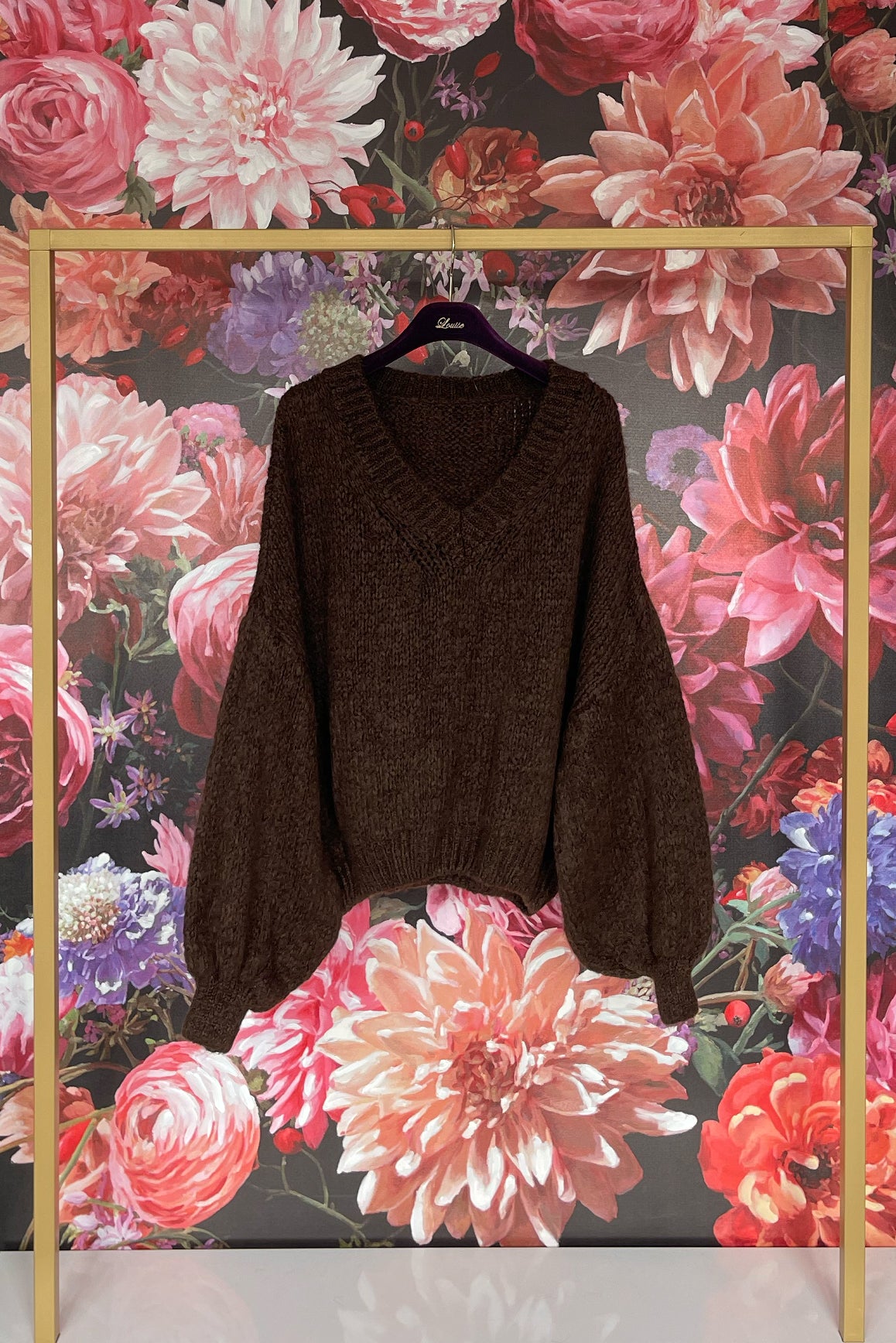 V-Neck Pullover Bella
