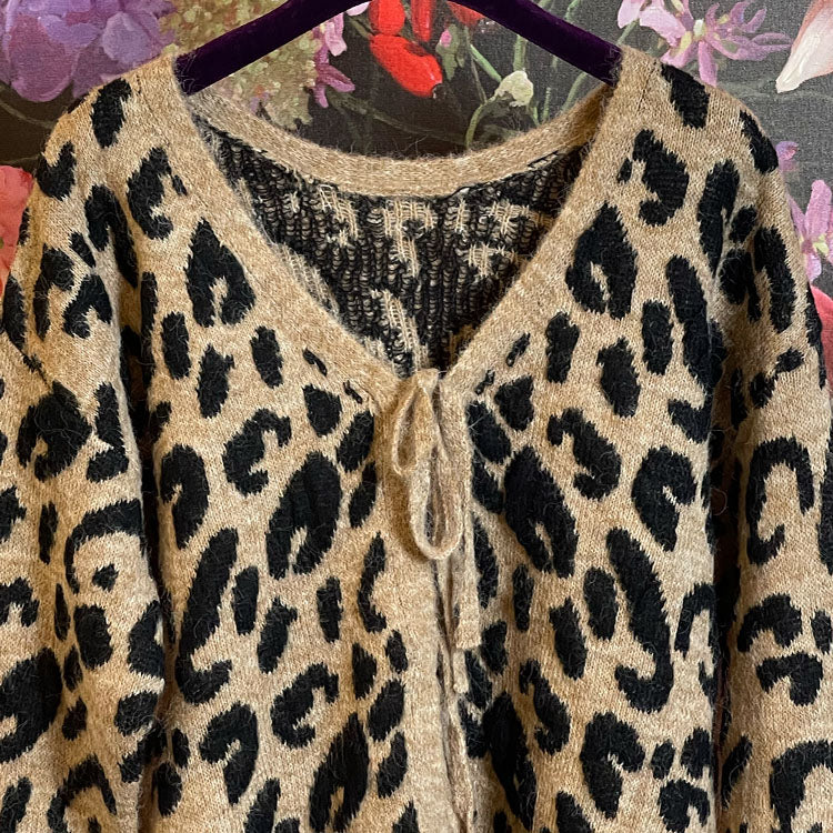 Leo Cardigan mit Bändeln