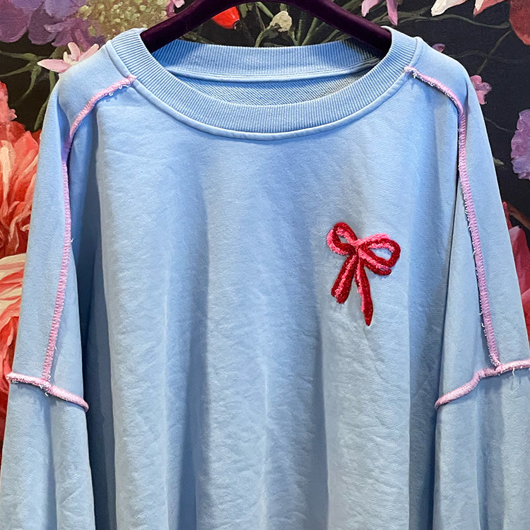 Oversize Sweater Ribbon